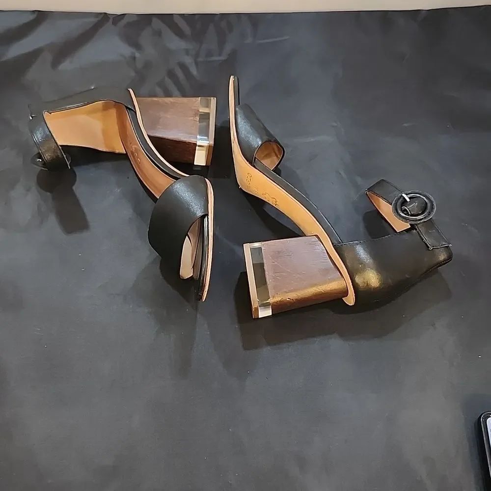 BE1RNARDO LEATHER OPEN-TOE LOW BLOCK-HEEL SANDAL G1 - Picture 14 of 16